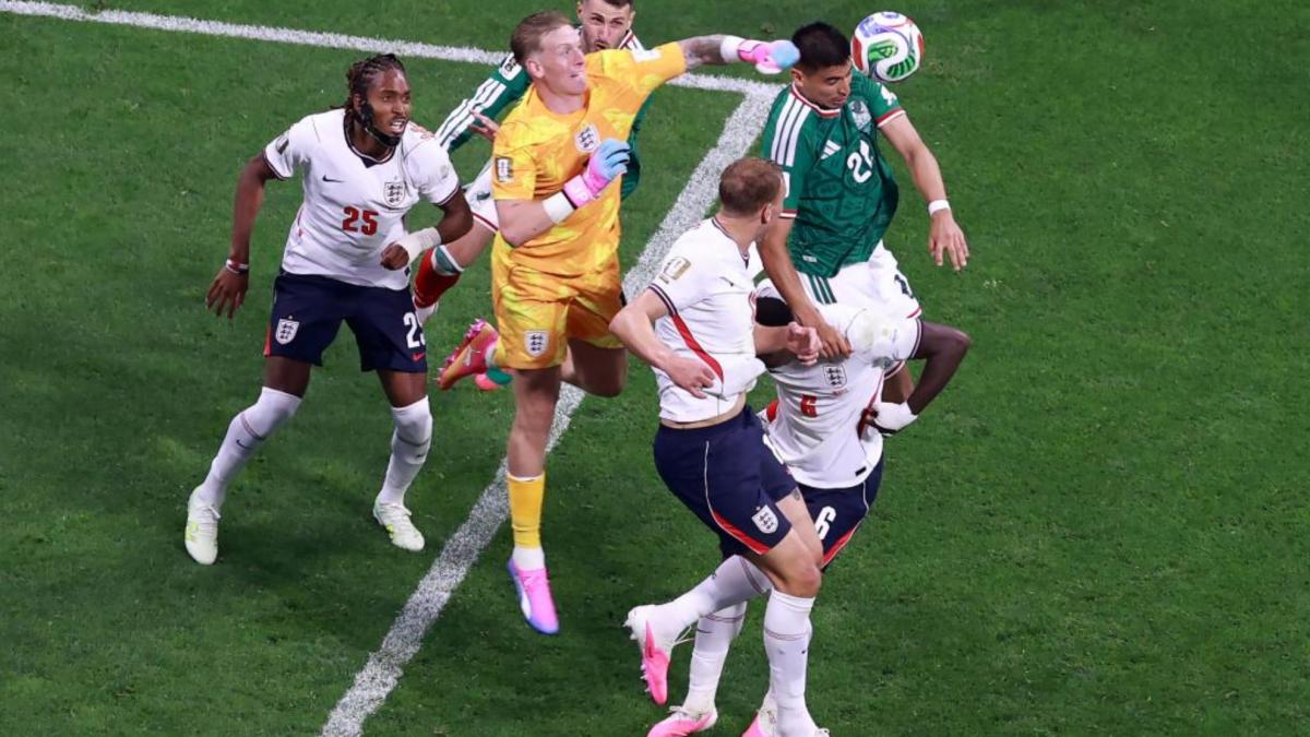 Jordan Pickford se reivindica en el Azteca