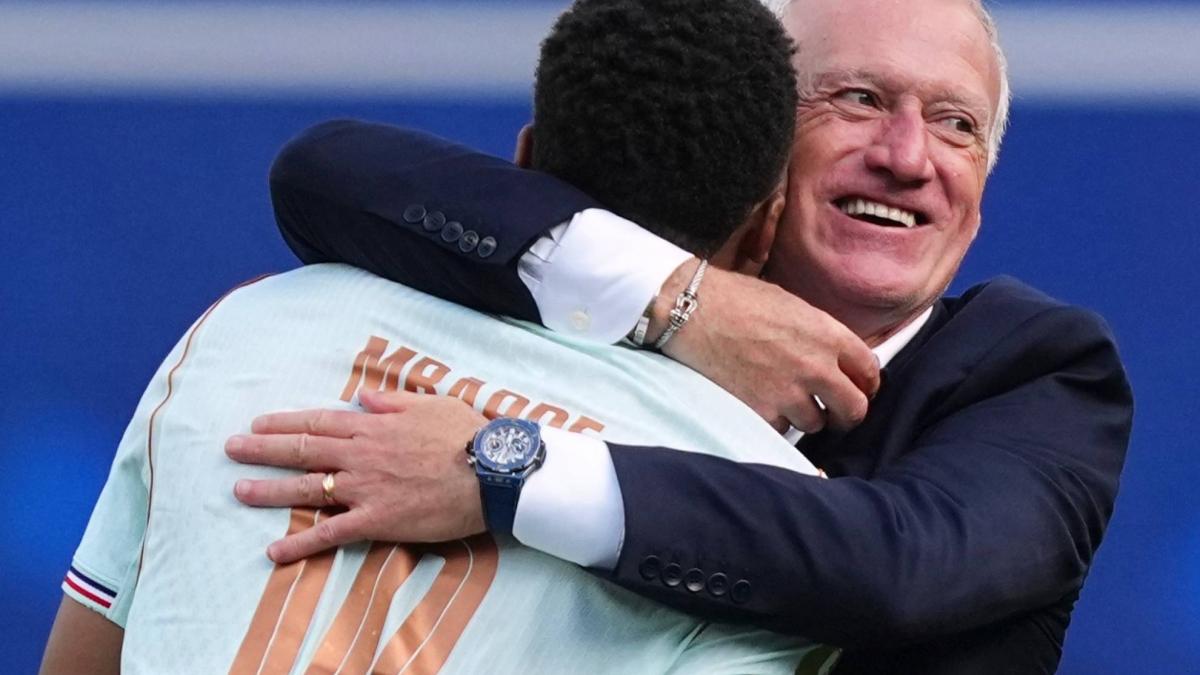 Deschamps defiende a Mbappé: "No es un dictador"