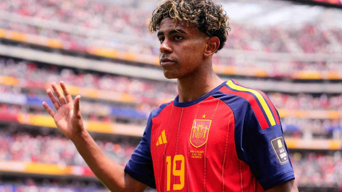 Lamine debe pedir perdón