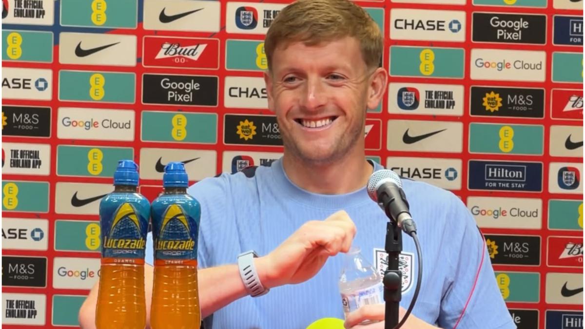 Pickford: "Será especial enfrentarme a Messi, le llevo viendo desde pequeño"