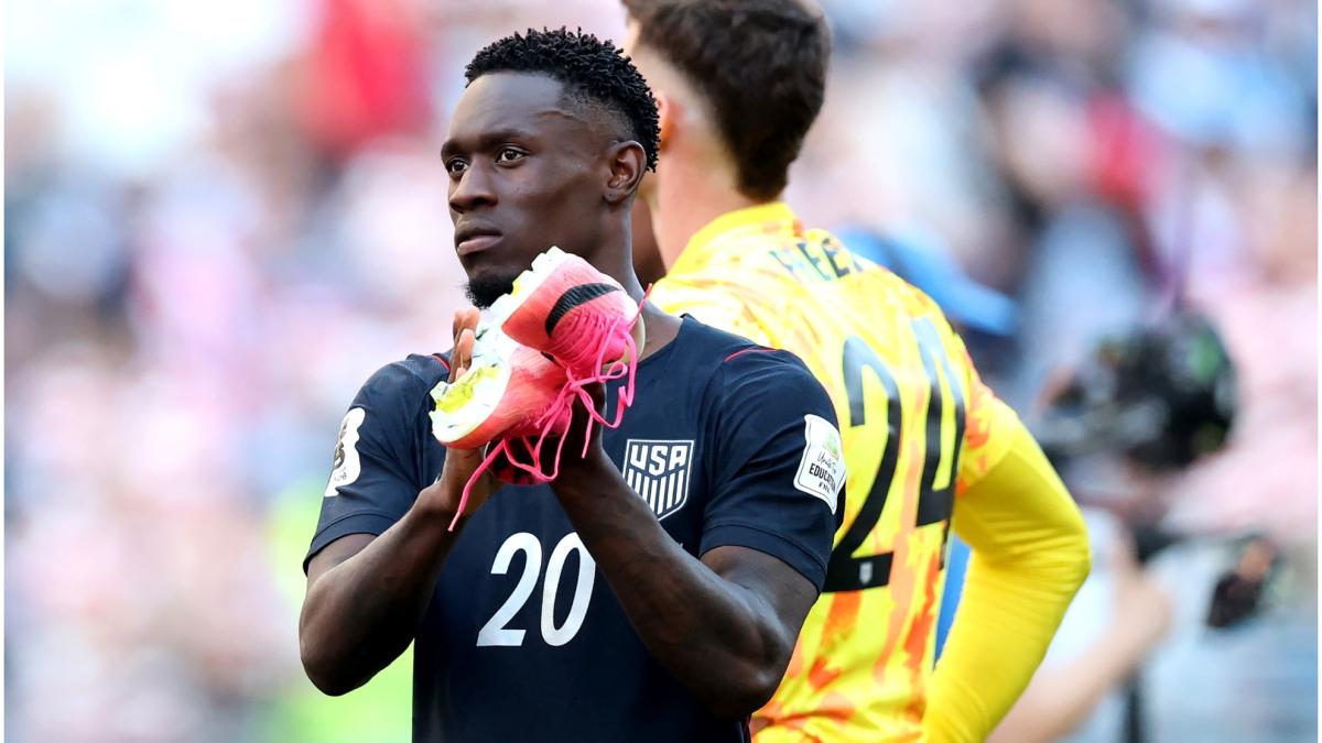 Balogun pensó que era broma la decisión de la FIFA