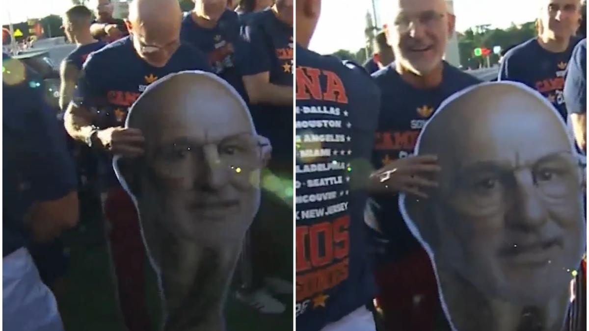 El increíble gesto que sorprendió a Luis de la Fuente en la celebración: una Copa del Mundo con su rostro