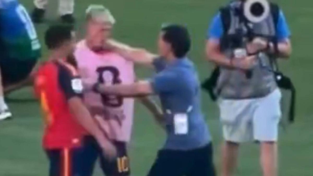 Jaime Ugarte contradice a Ayala sobre incidente con Olmo en la final del Mundial 2026