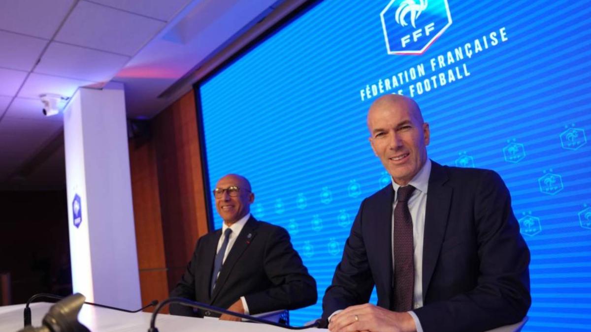 Zidane: "¿Mi estilo? Soy un 10, me anima el juego, he vivido 25 años en España, sabéis lo que quiere decir"