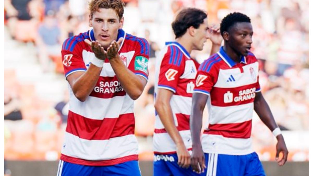 Granada vence al Almería con contundencia en el derbi andaluz