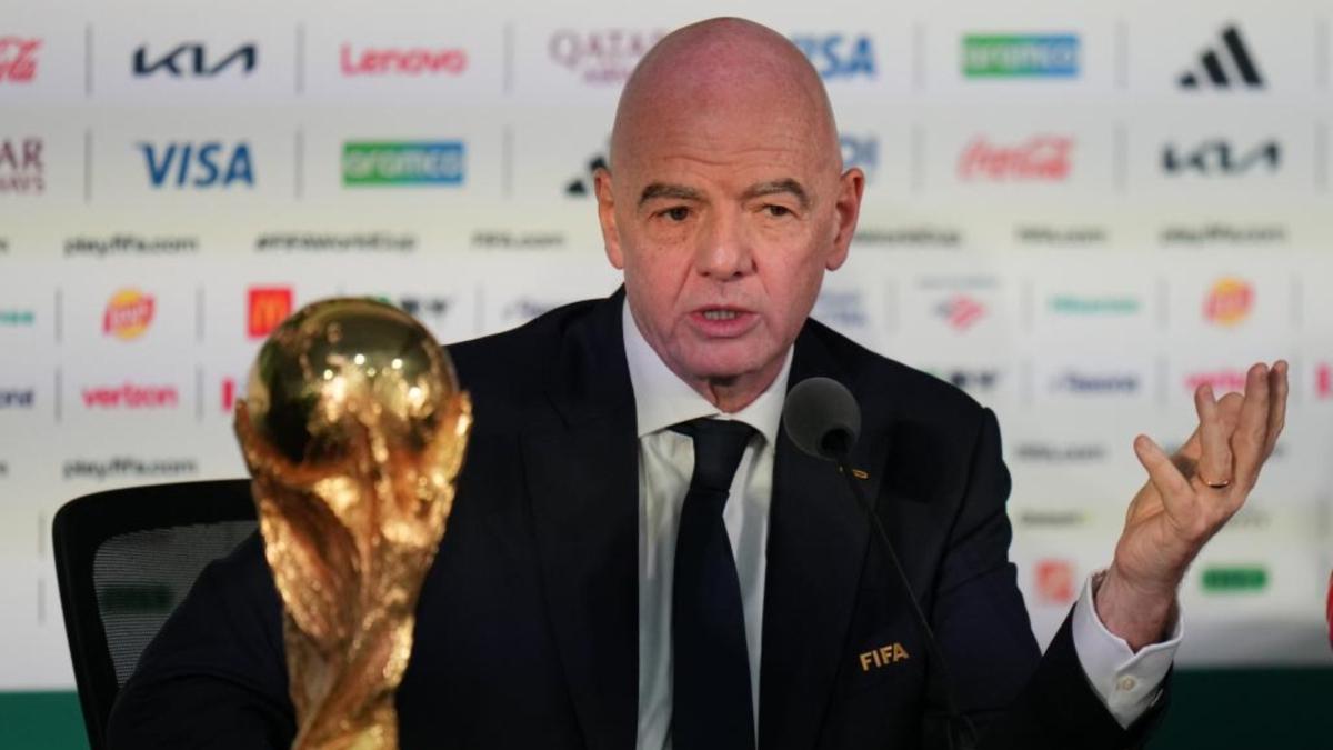 Infantino se defiende: "Es una oportunidad, no una obligación"