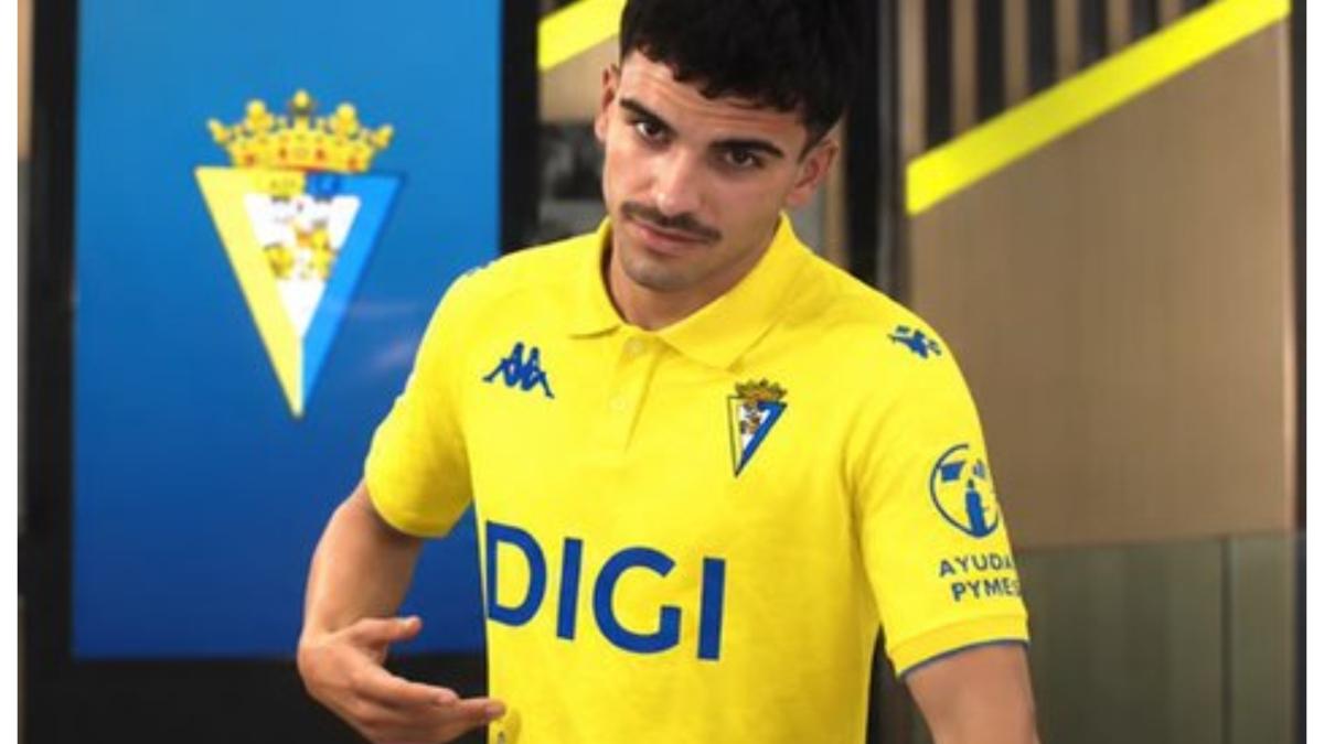 Damián ya es uno más en el el Cádiz