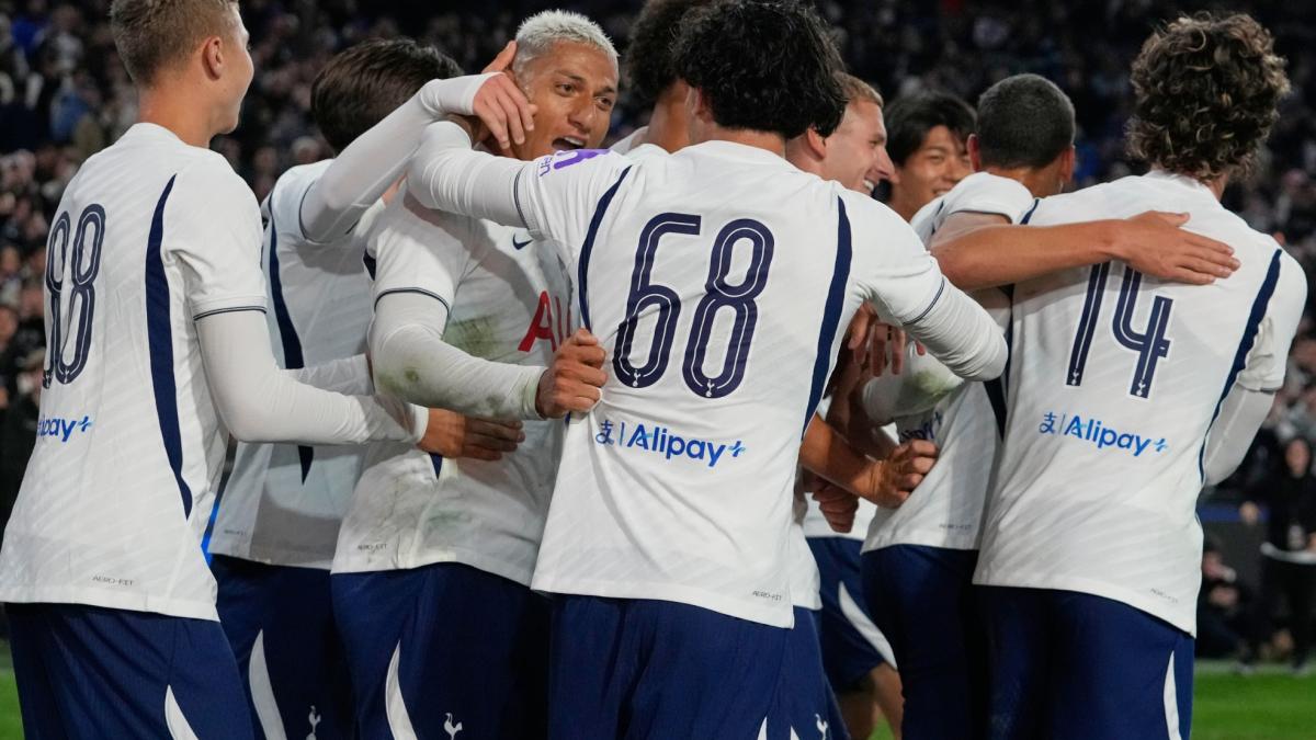 Richarlison le arrebata a Xabi su primer 'título' con el Chelsea