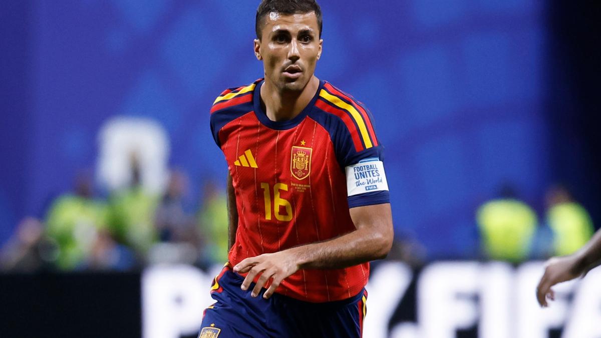Oficial: El Barça ficha a Rodri con un contrato de seis años