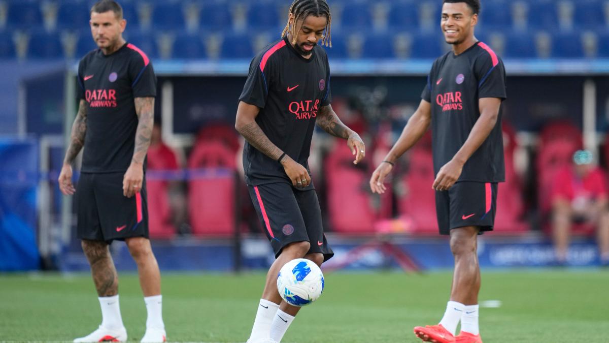 Al Khelaifi no define el futuro de Barcola en el PSG