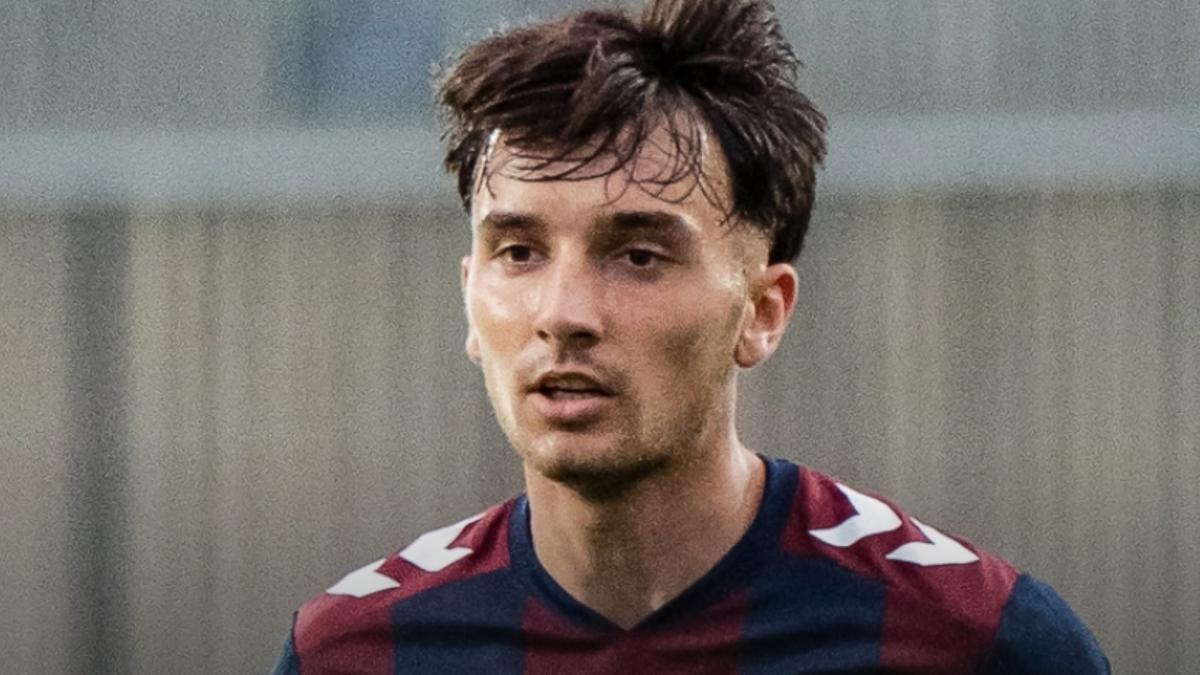 Eibar promociona a Eric Pérez al primer equipo