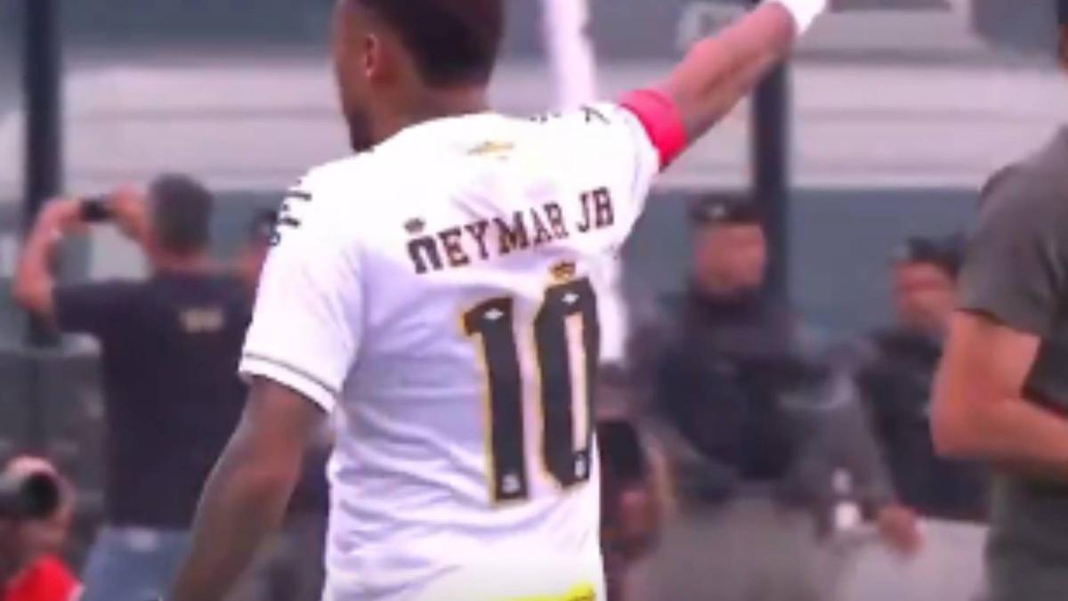 Neymar, un minuto fuera del campo por la aplicación de la nueva ley antidemoras del fútbol