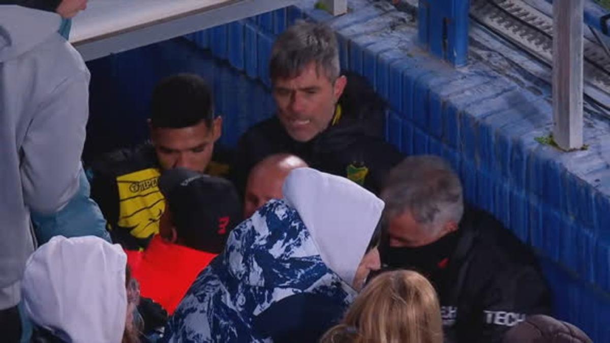 Pelea entre entrenadores en Argentina: Guillermo Barros Schelotto y Julio Vaccari a golpes