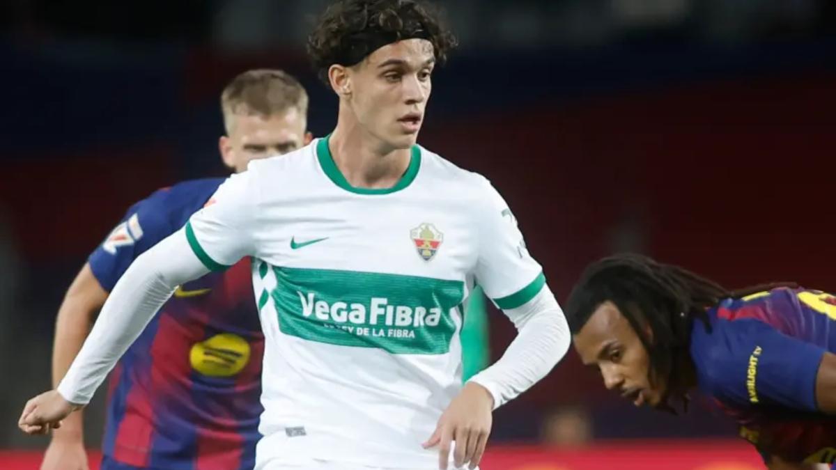 Real Sociedad cierra la llegada de Héctor Fort