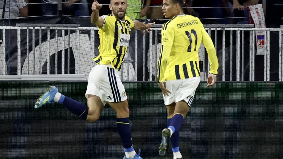 Muriqi mete al Fenerbahçe en la Champions tras 19 años