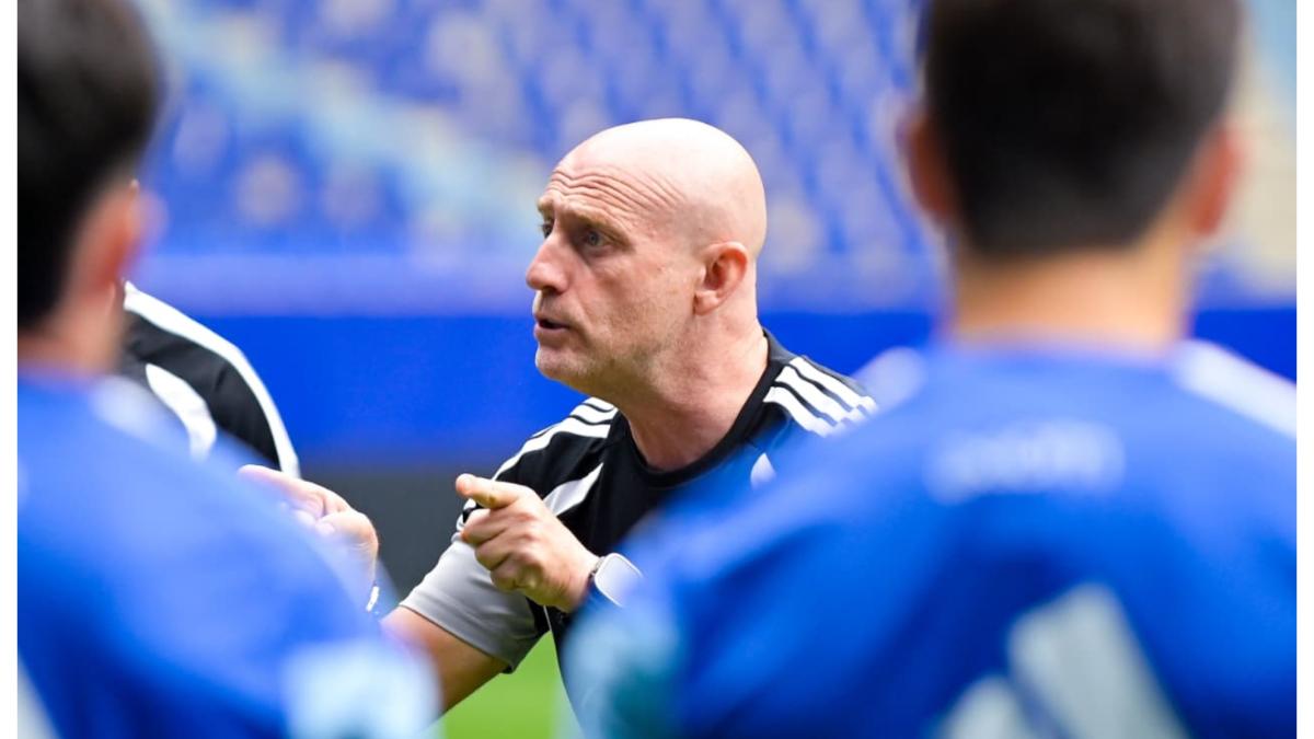 Julián Calero usa al Aston Villa para inspirar a su Real Oviedo