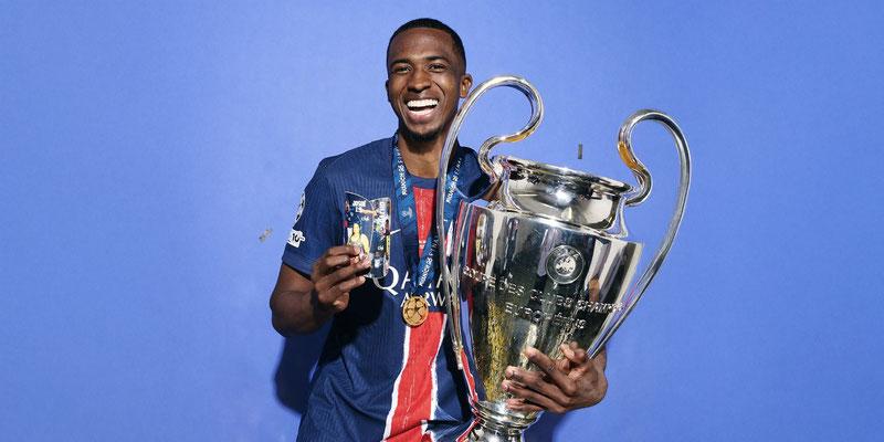 Champions de alto voltaje para Willian Pacho