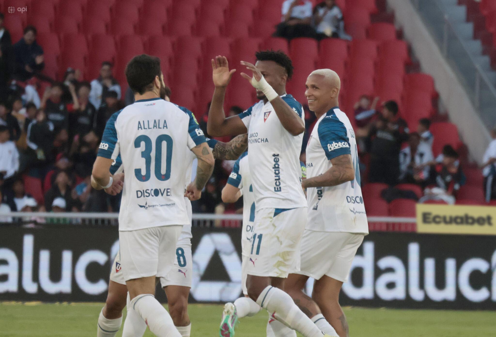 LDU prepara un intenso combo de tres partidos en cuatro días en su estadio