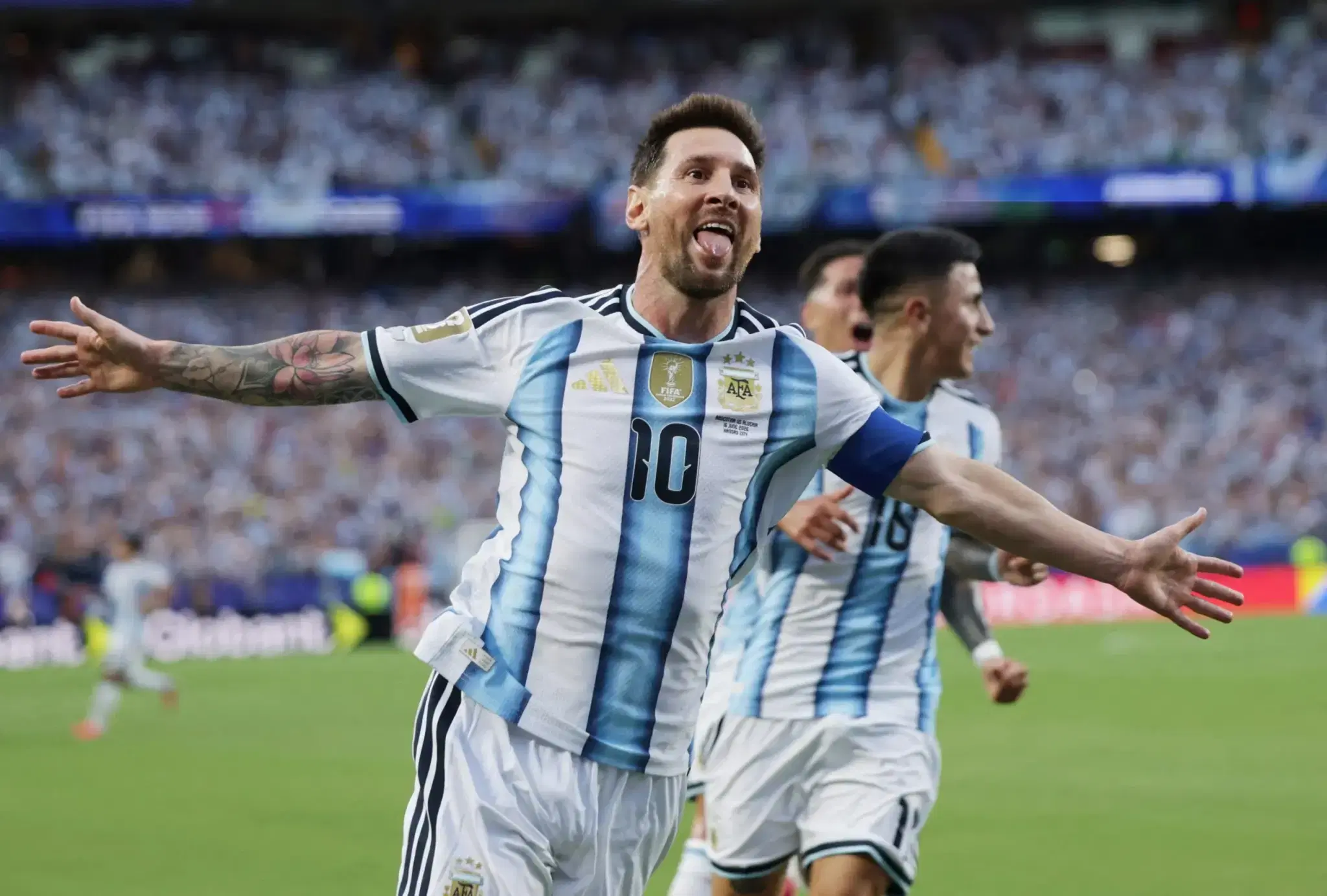 Argentina celebra el cumpleaños 39 de Messi con emotivo homenaje