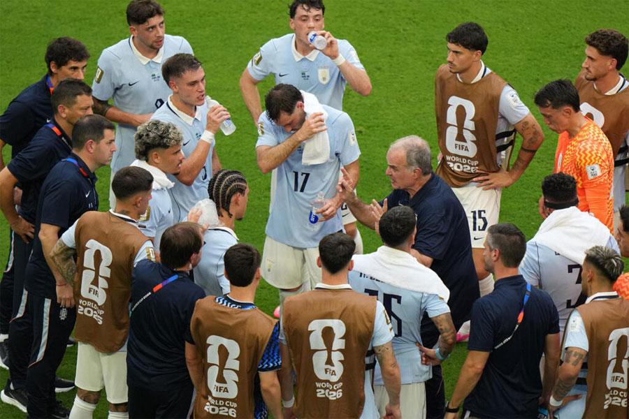 Bielsa molesto tras el empate de Uruguay: "Este partido teníamos que ganarlo"