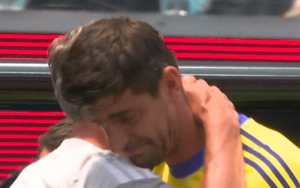 Courtois sale lesionado y entre lágrimas en el empate España-Bélgica