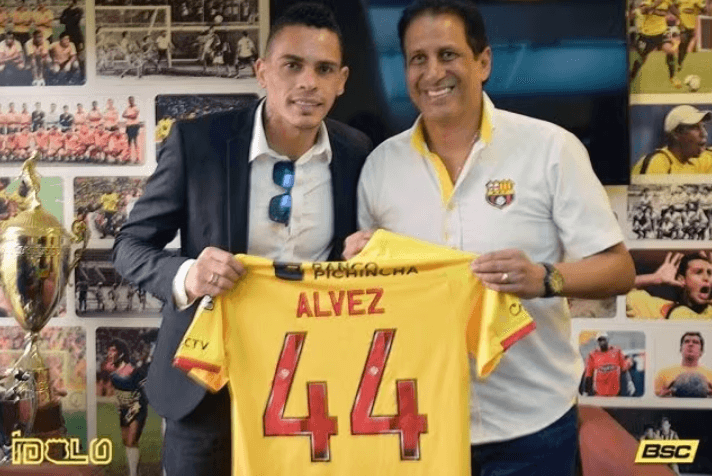 JF Cevallos recordó su curiosa discusión con Jonatan Álvez: “Vamos al camerino y nos peleamos”