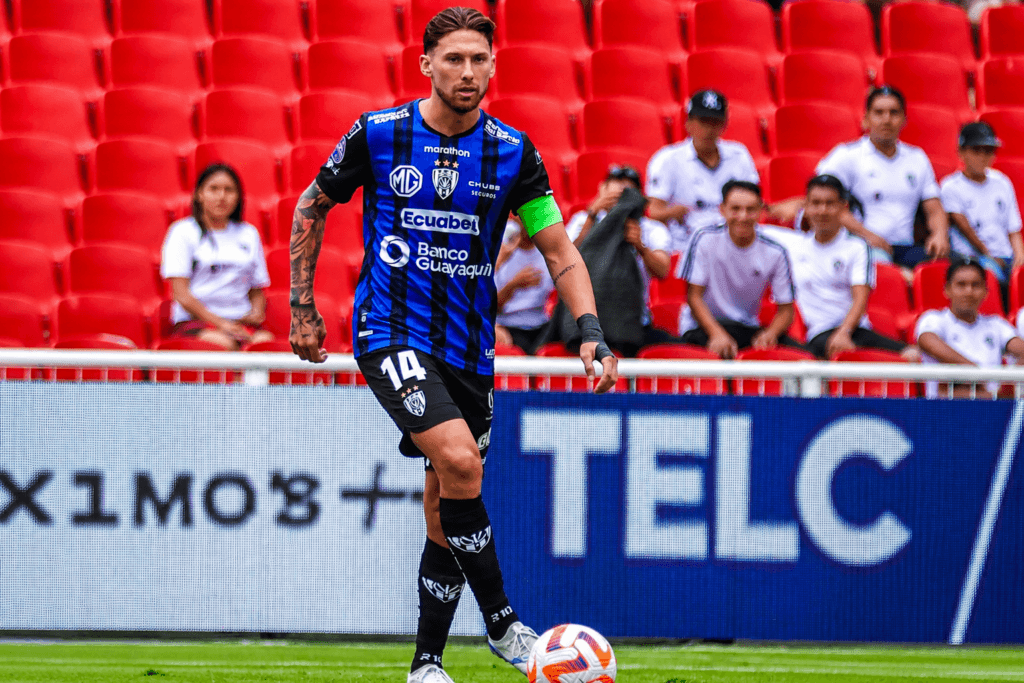 Racing hizo una oferta formal para comprar a Mateo Carabajal