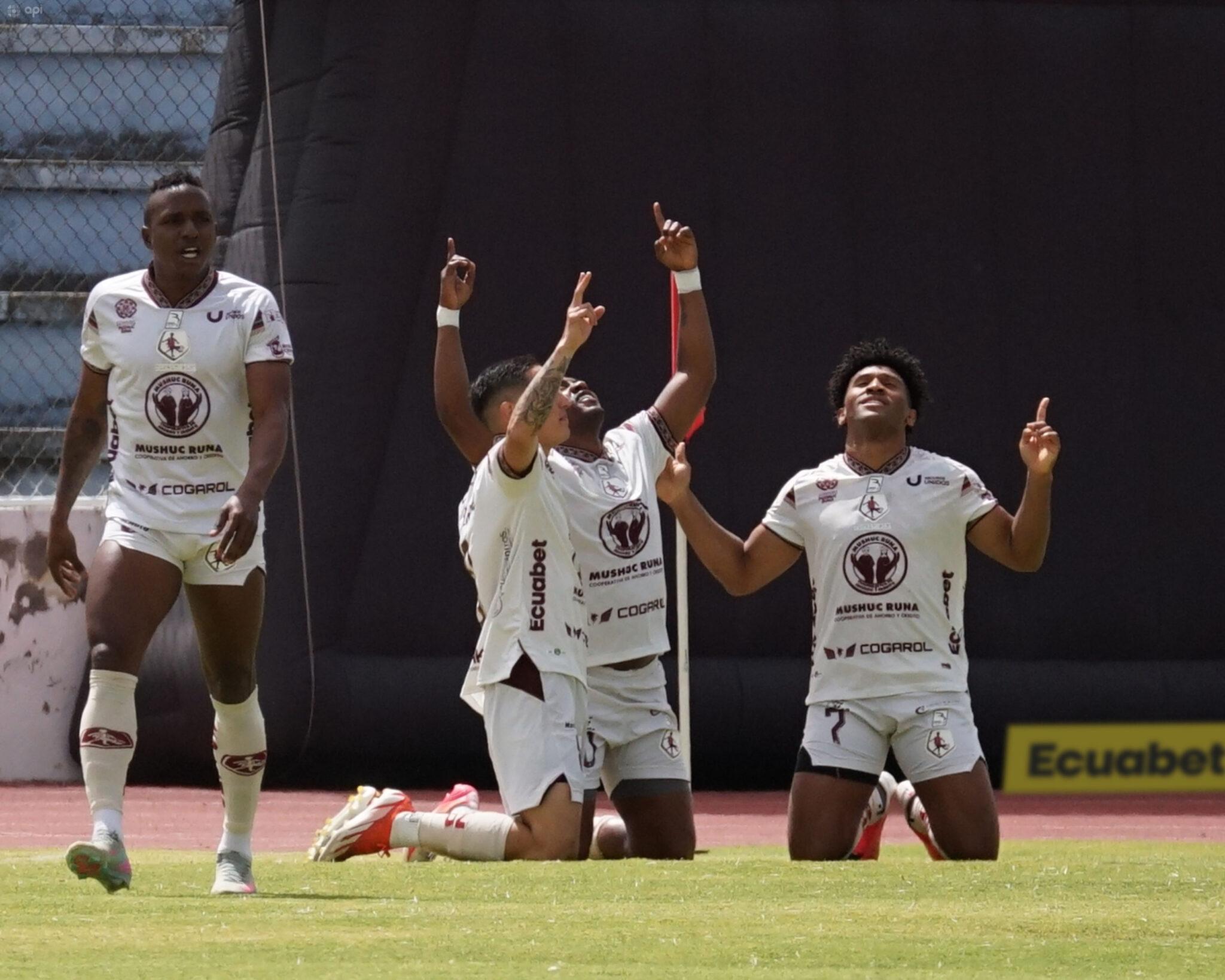 ¡Goleada de Mushuc Runa sobre Técnico Universitario con figura incluida!
