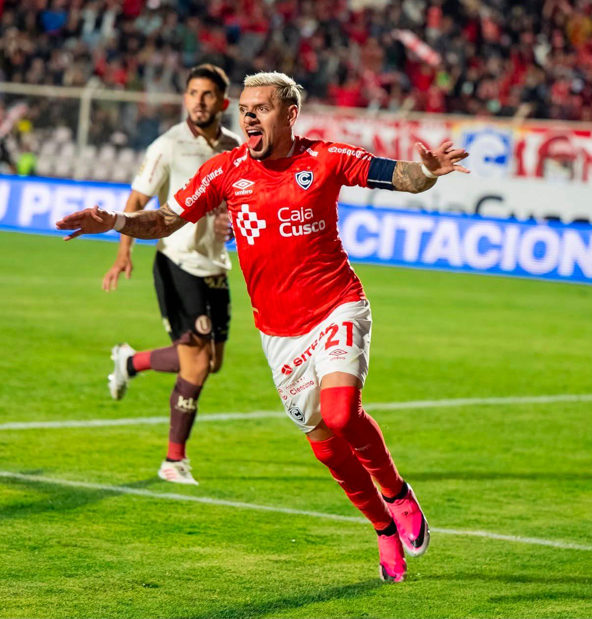 Carlos Garcés brilla en el triunfo de Cienciano con un gol ante Universitario