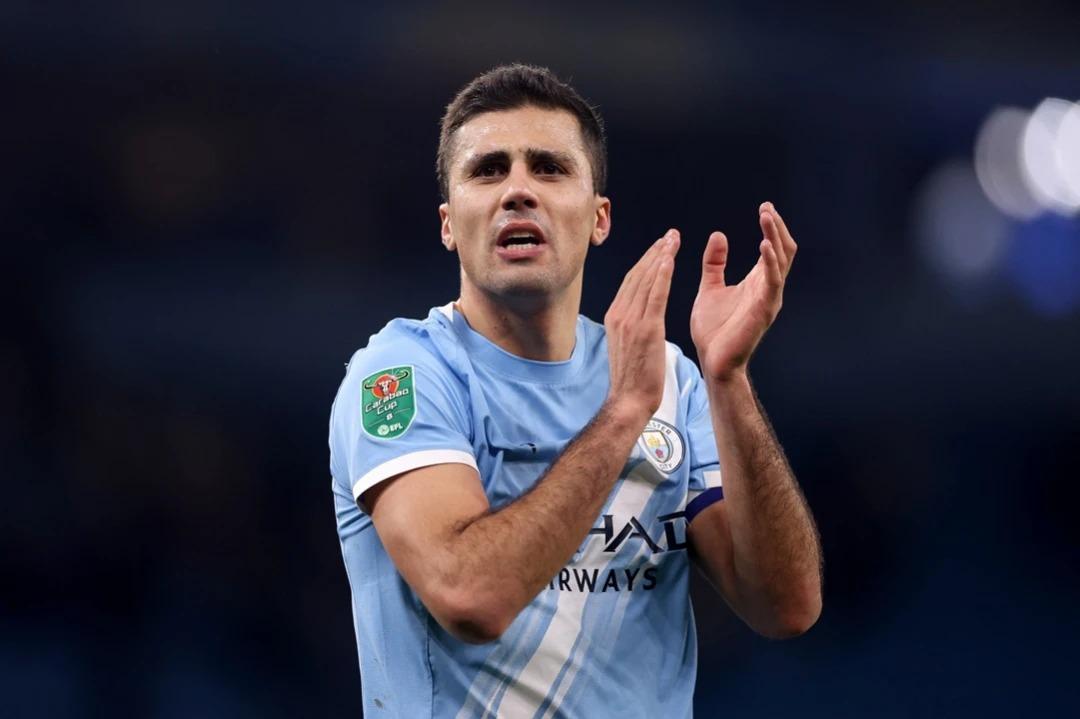 Manchester City rechaza la oferta del Barça por Rodri