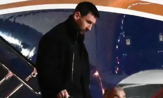 Lionel Messi ya está en Rosario para despedir a su padre