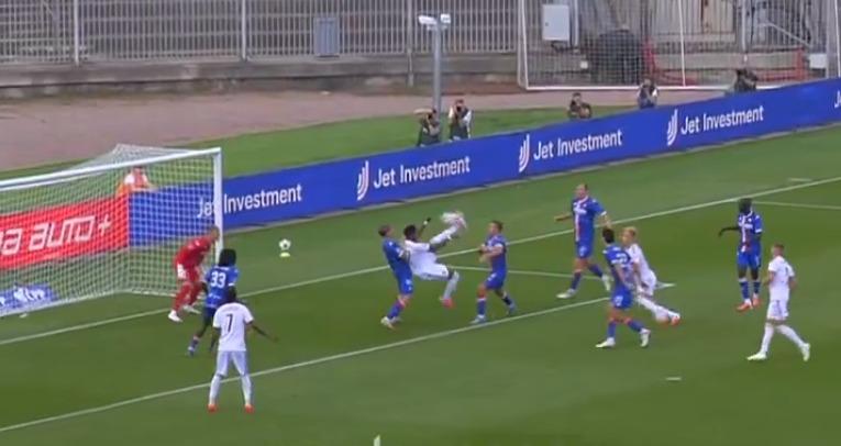 ¡ES FIGURA! Gol de John Mercado en el fútbol europeo