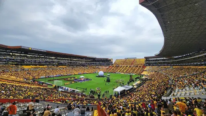 Miguel Montalvo se compromete a trabajar en un nuevo espacio para la prensa en el Monumental