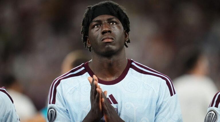 Brian Madjo anotó para el empate de Aston Villa ante PSG