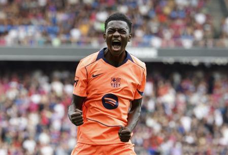 Barça golea 5-2 al Basilea y sigue el casting del '9'