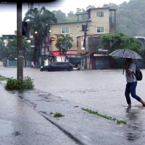 Inamhi alerta por lluvias fuertes en Ecuador este fin de semana