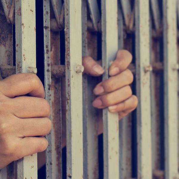 Prisión preventiva a madre por presunto asesinato de su hija en Manta