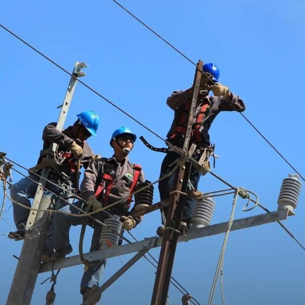 Alcaldía de Guayaquil: trabajador sufrió descarga eléctrica