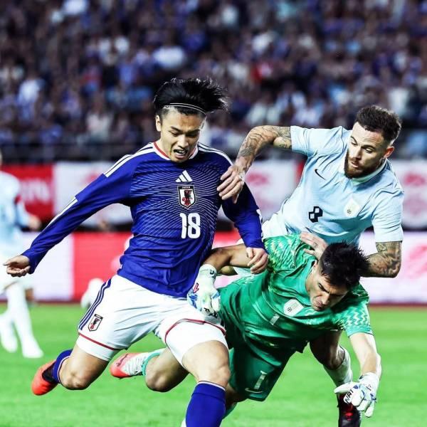 Japón vence 3-1 a Uruguay y alarma a Ecuador antes de la Copa Kirin