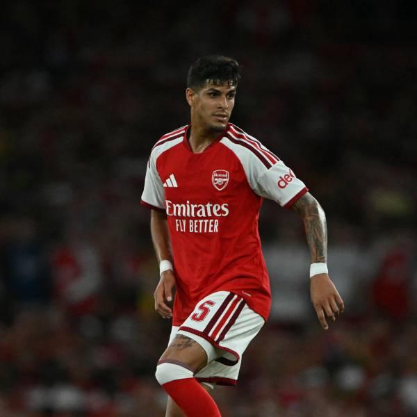 Piero Hincapié se perderá el partido del Arsenal ante Lille