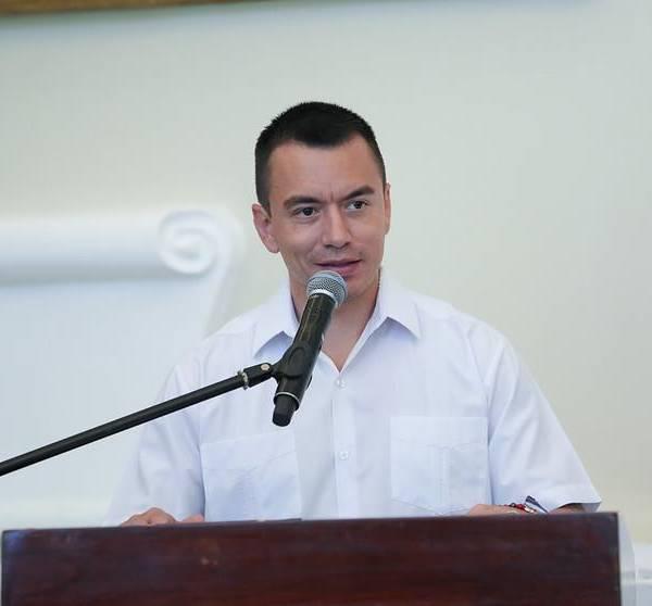 Daniel Noboa adelanta pago del décimo tercer sueldo para sector público en 2026