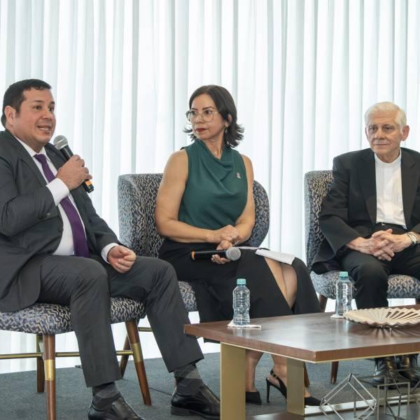 La UEES reflexiona sobre liderazgo y IA en su 10º aniversario