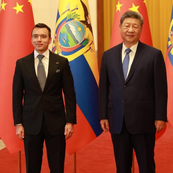 Daniel Noboa propone proyectos con China para energía