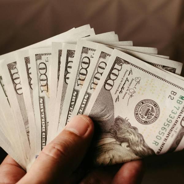 Condenan a 10 años a dos por lavado de USD 3,6 millones